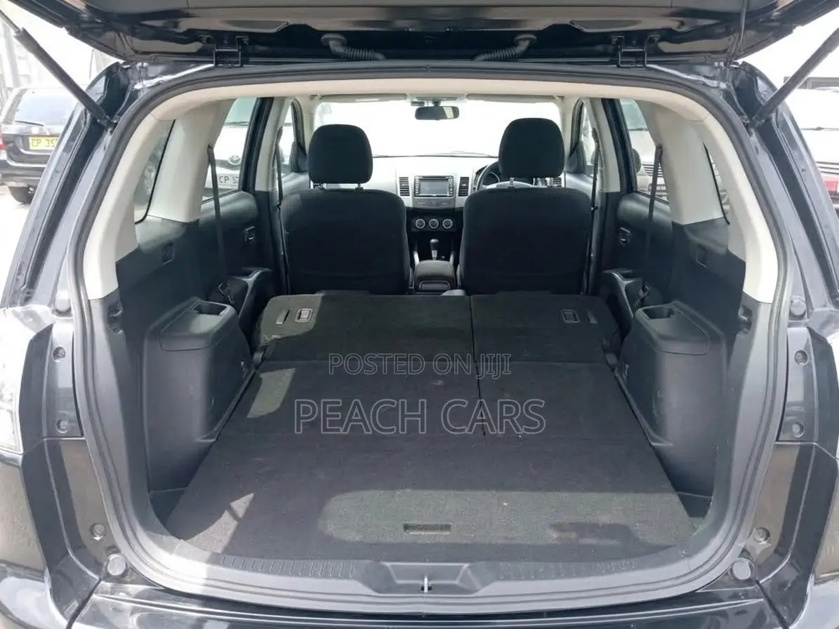 Mitsubishi RVR 2013 Black