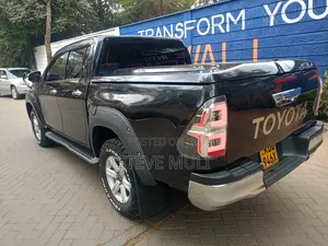 Toyota Hilux Revo Double Cab Deisel 2.8 RWD 2018 Matt Black