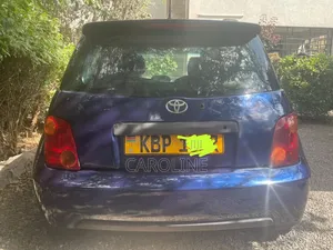 Toyota IST 2004 Blue