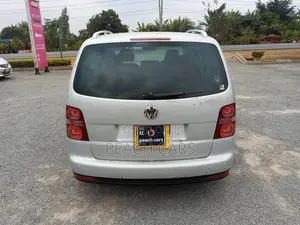 Volkswagen Touran 2007 Silver