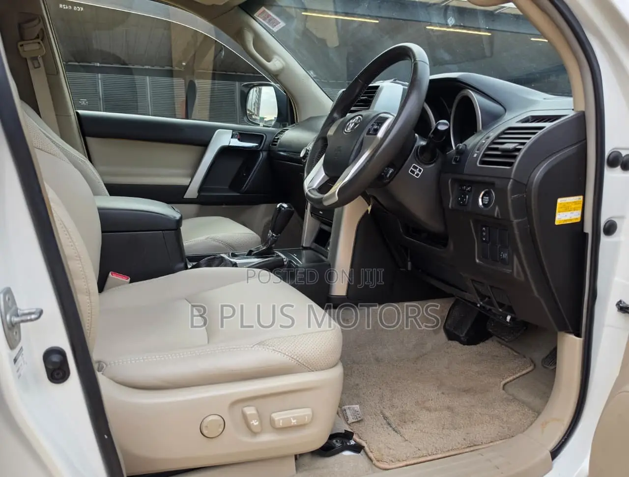 Toyota Land Cruiser Prado 2009 White