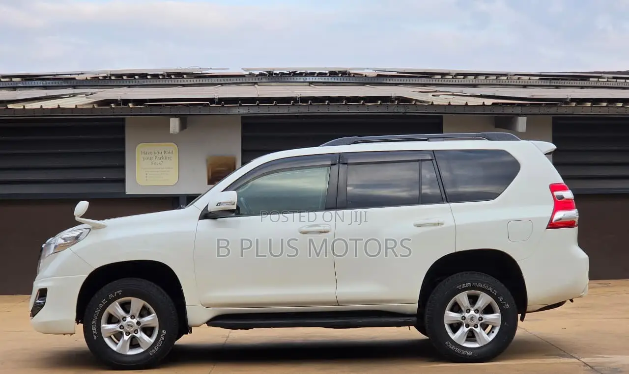 Toyota Land Cruiser Prado 2009 White