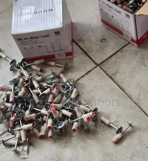 Concrete Nail Gun Nails 100pcs