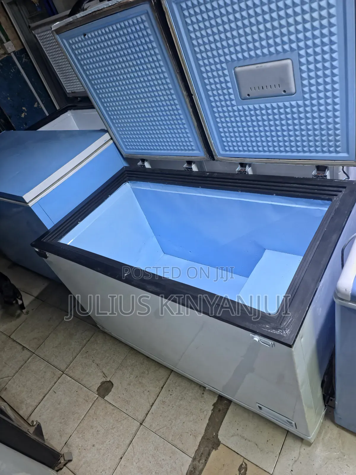 Closed Deep Freezer
