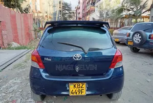 Toyota Vitz 2007 Blue