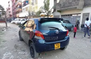 Toyota Vitz 2007 Blue
