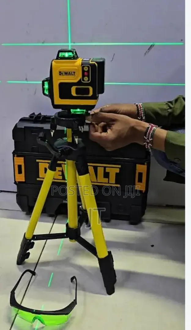Dewalt 16-Line 3d/4d Green Laser Level Kit