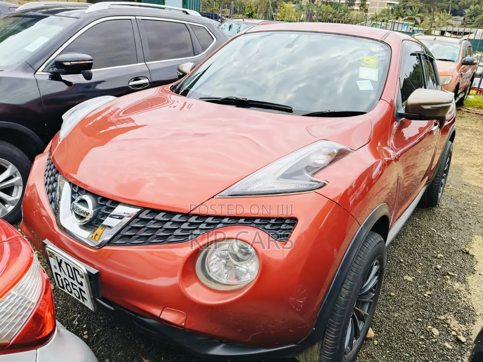 Nissan Juke SV 4dr Hatchback (1.6L 4cyl Turbo CVT) 2015 Red