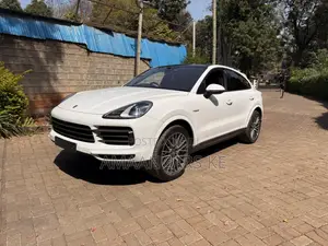Porsche Cayenne E-Hybrid Coupe 2022 White