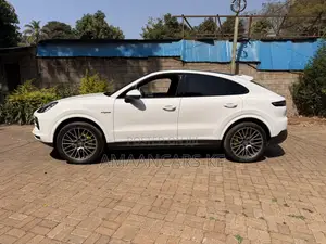 Porsche Cayenne E-Hybrid Coupe 2022 White
