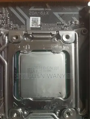 X79 MotherBoard and Xeon E5-2689