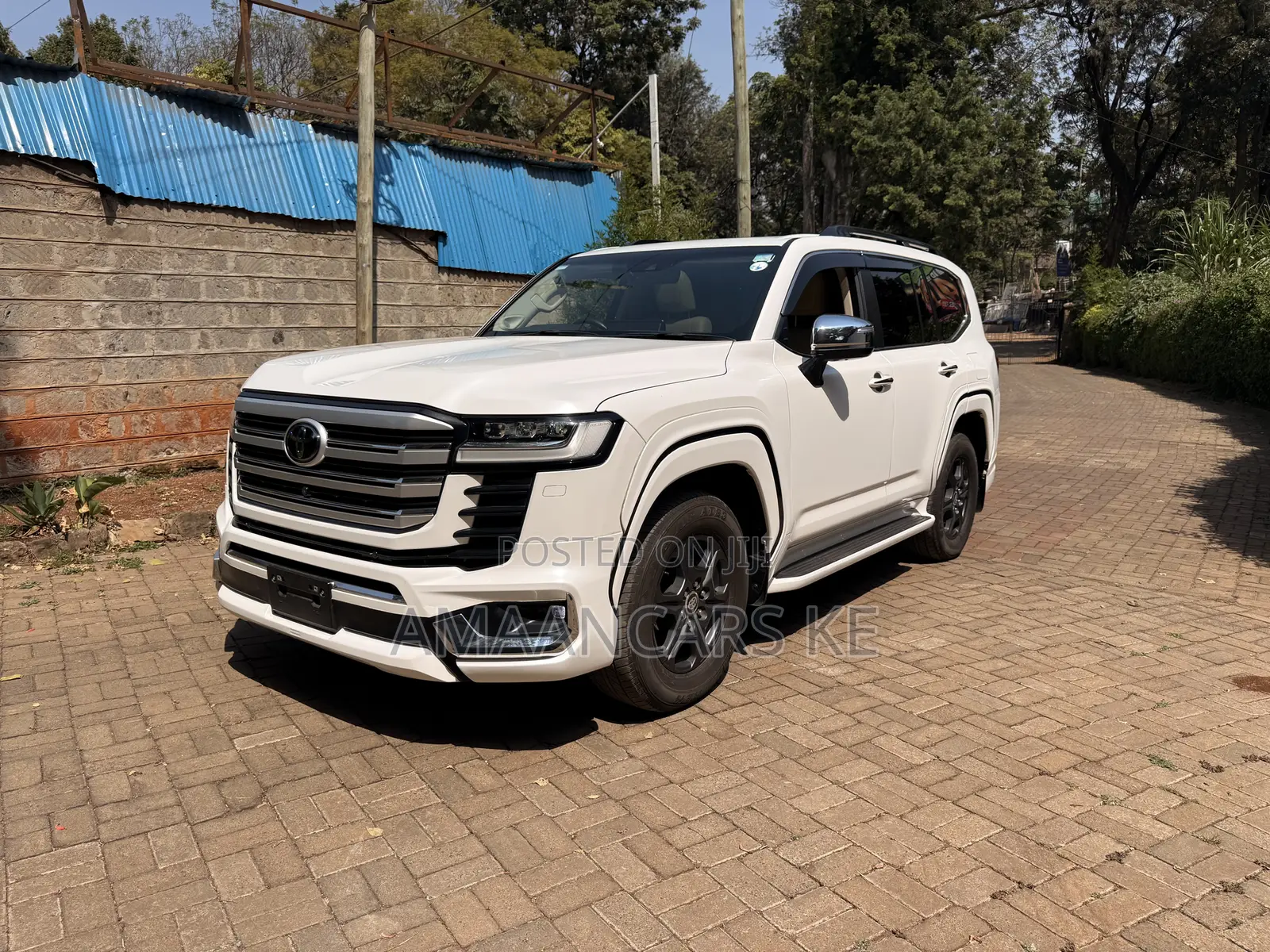 Toyota Land Cruiser 2023 White