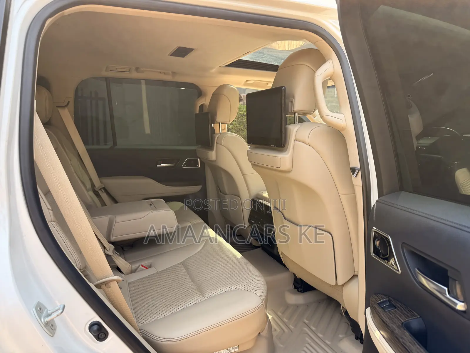 Toyota Land Cruiser 2023 White