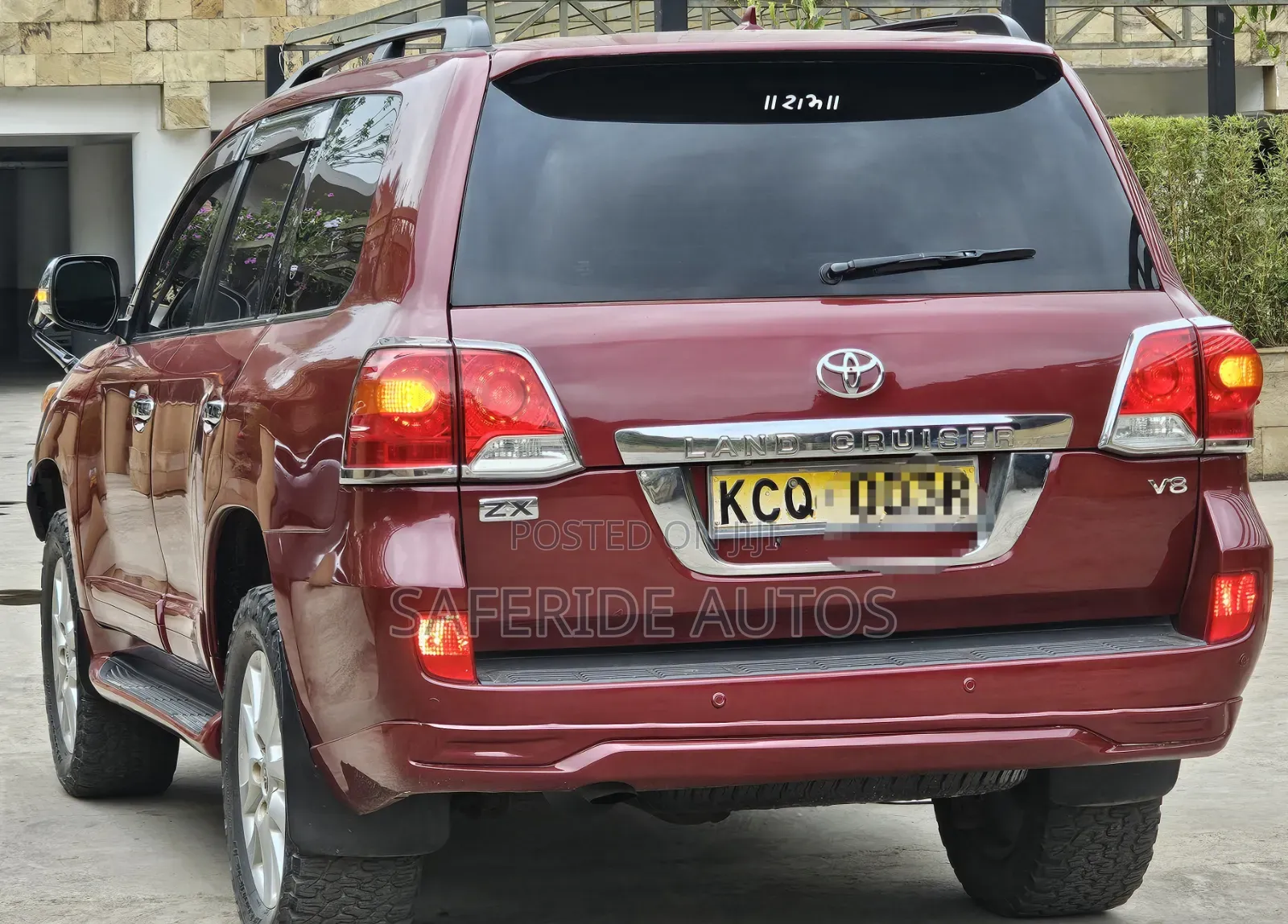 Toyota Land Cruiser 4.6 V8 ZX 2013 Maroon