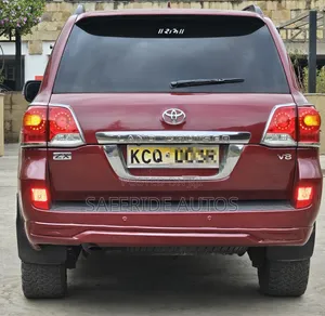 Toyota Land Cruiser 4.6 V8 ZX 2013 Maroon