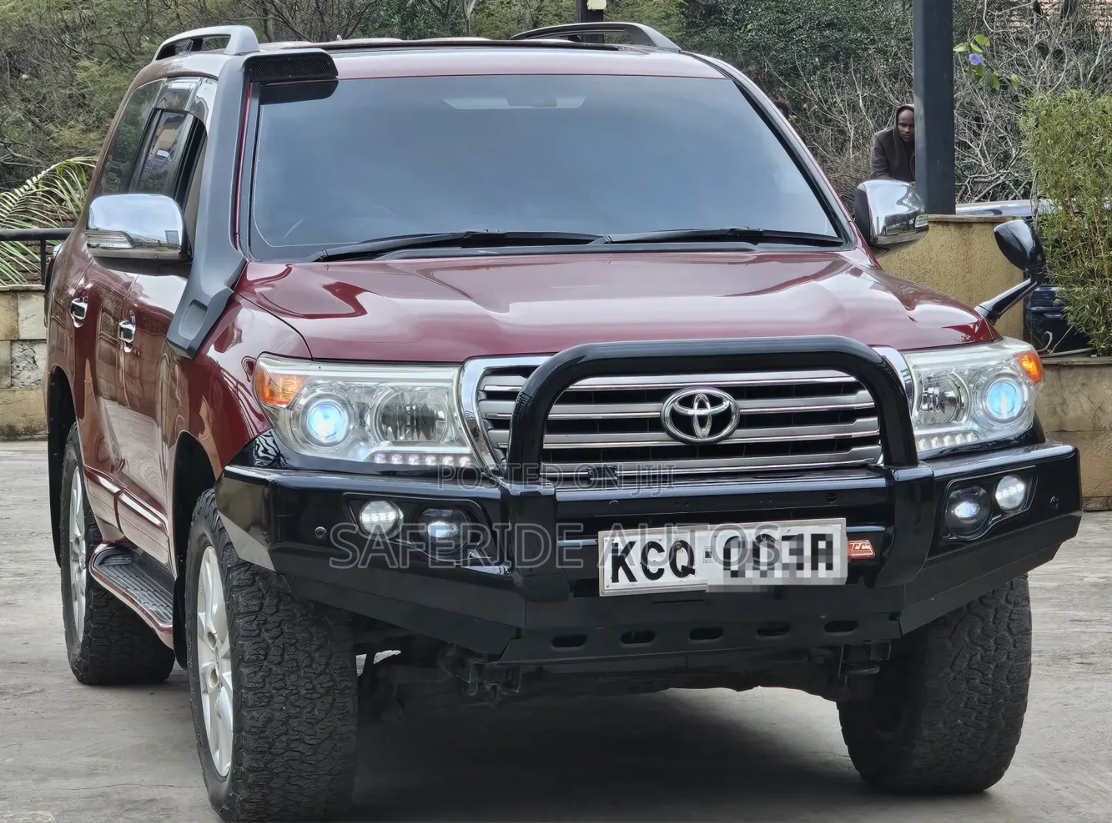 Toyota Land Cruiser 4.6 V8 ZX 2013 Maroon