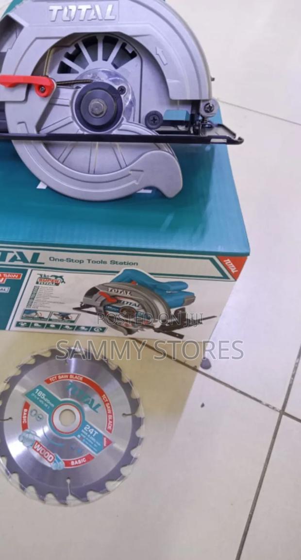 Total 7-Inch Handheld Circular Saw – Durable Workshop Cutting Tool