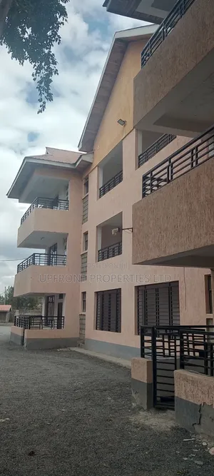 2bdrm Block of Flats in Paulgate Estate, Joska for rent