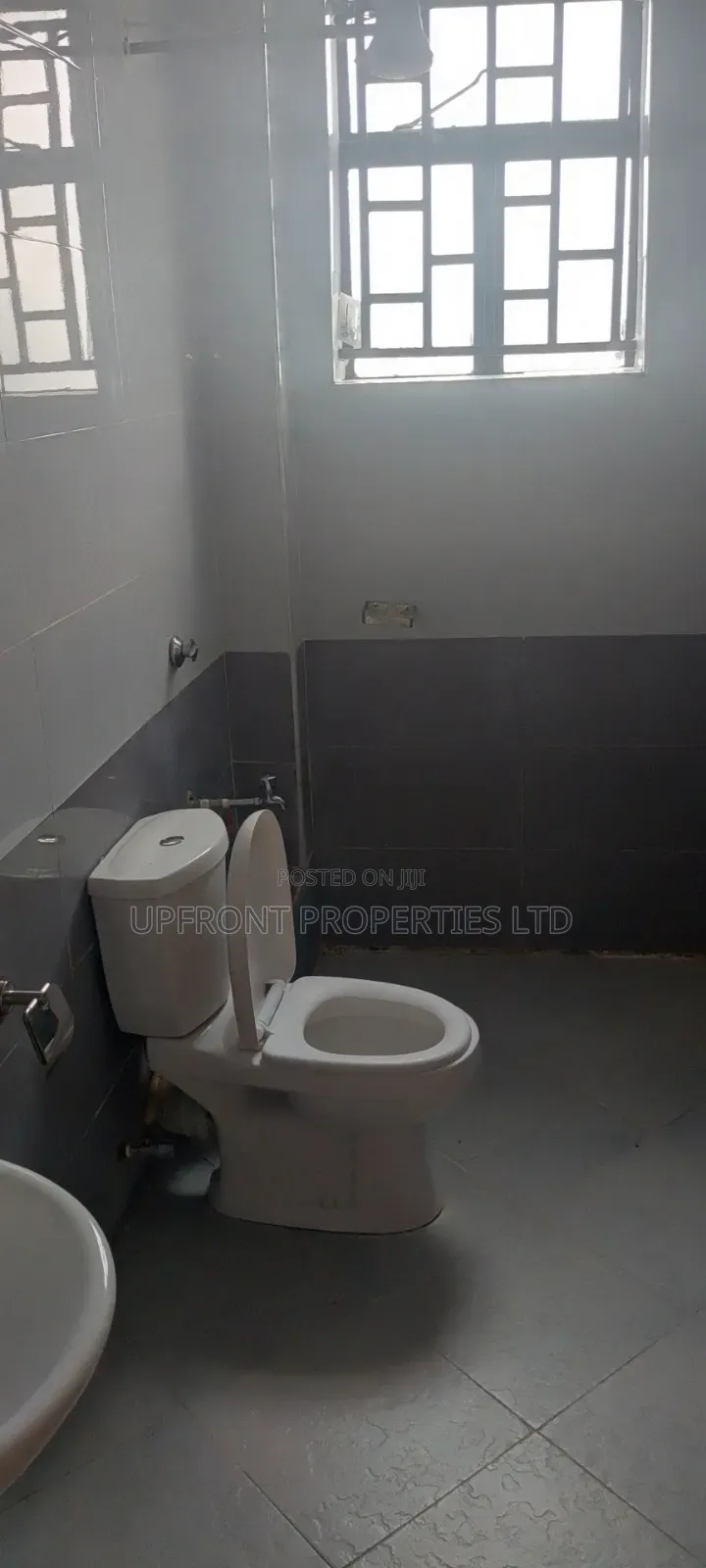 2bdrm Block of Flats in Paulgate Estate, Joska for rent
