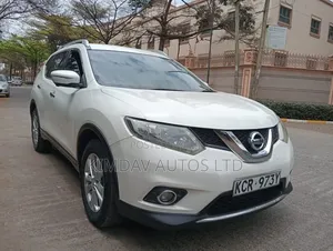 Nissan X-Trail 2.0 Petrol AWD 2014 White