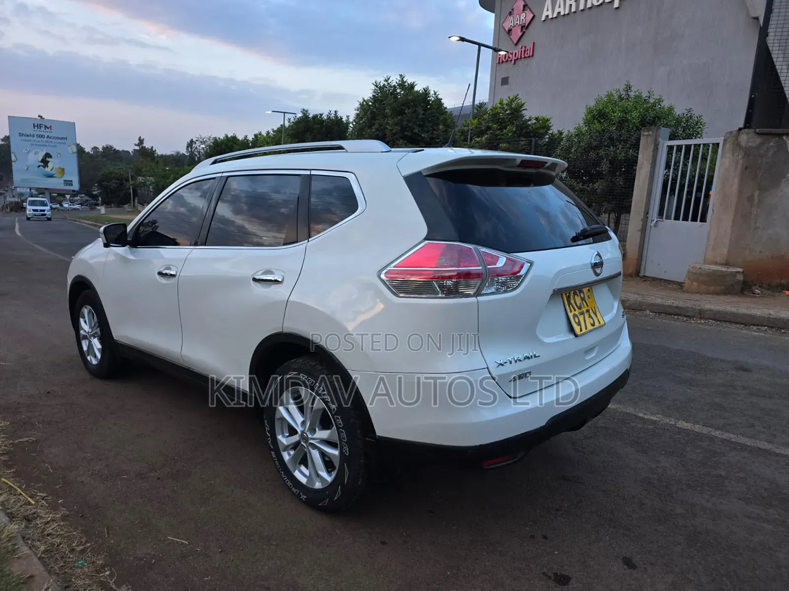 Nissan X-Trail 2.0 Petrol AWD 2014 White
