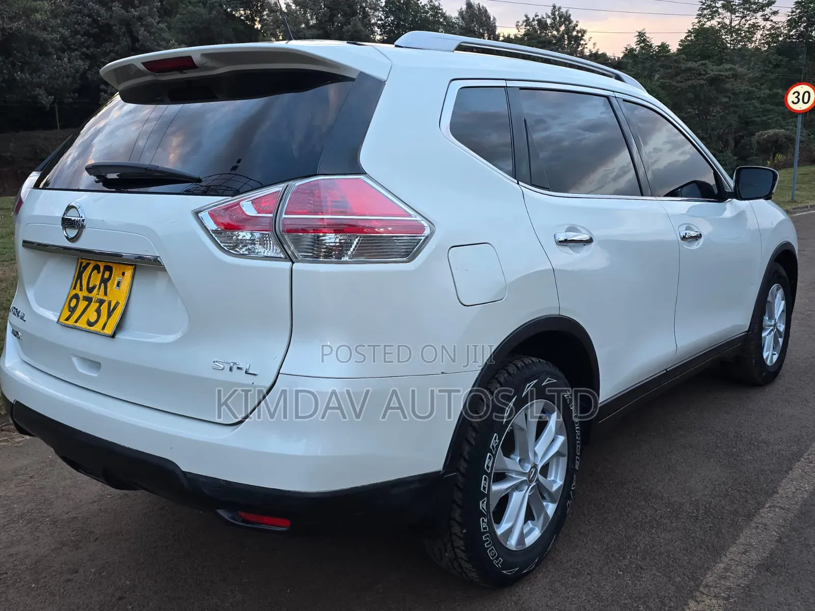 Nissan X-Trail 2.0 Petrol AWD 2014 White