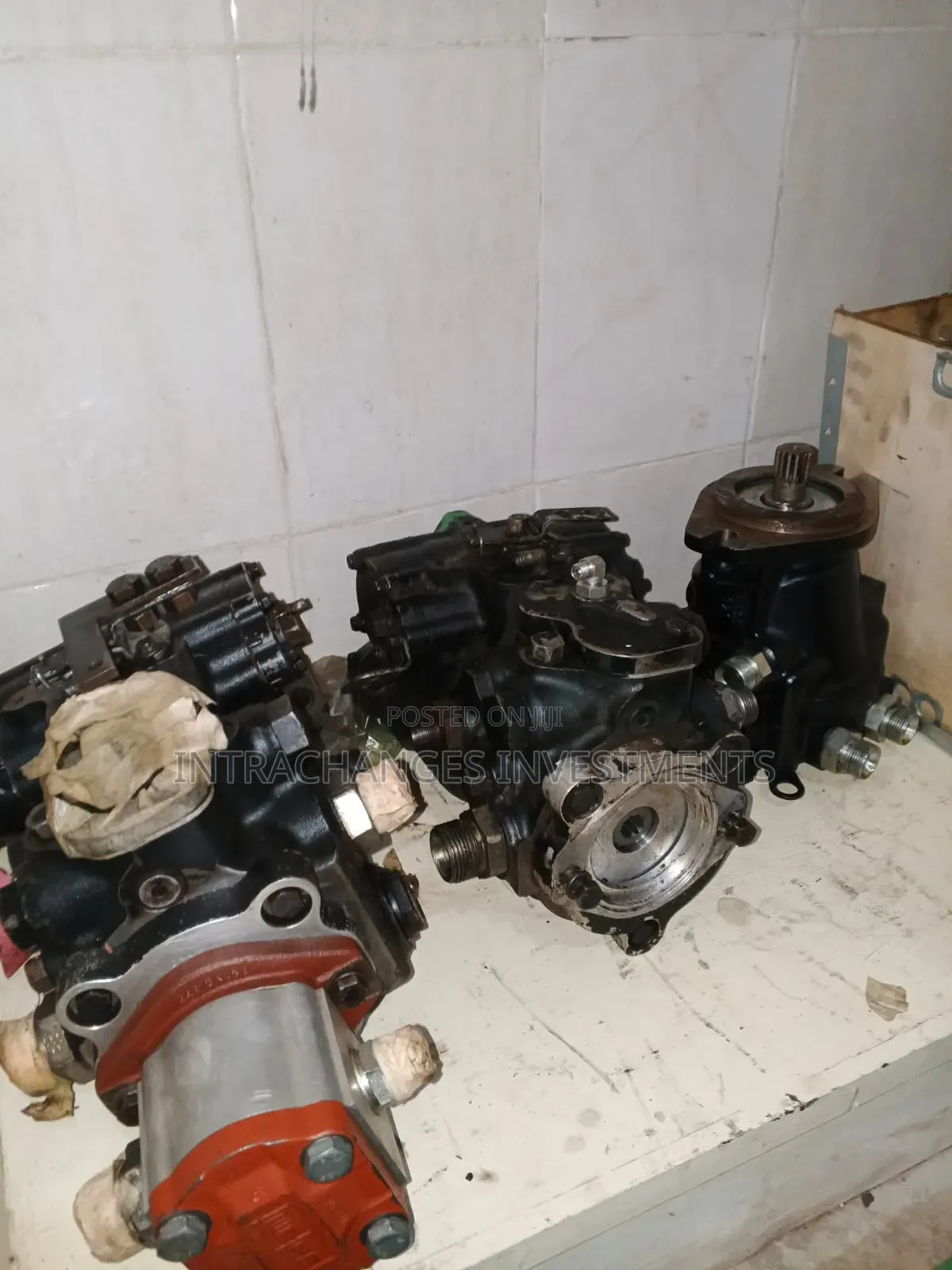 6 Metres Pavoni Rails, Hydrolic Pump, Starters and Blades