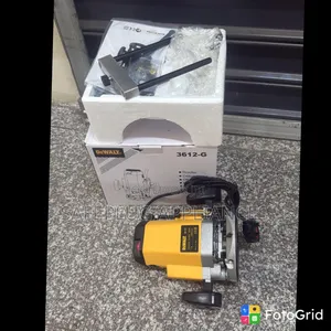 DeWalt Wood Router Machine – Heavy-Duty Carpentry Furniture Tool