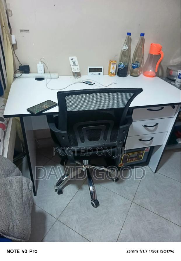 Study Table and a Chair - thumbnail 2