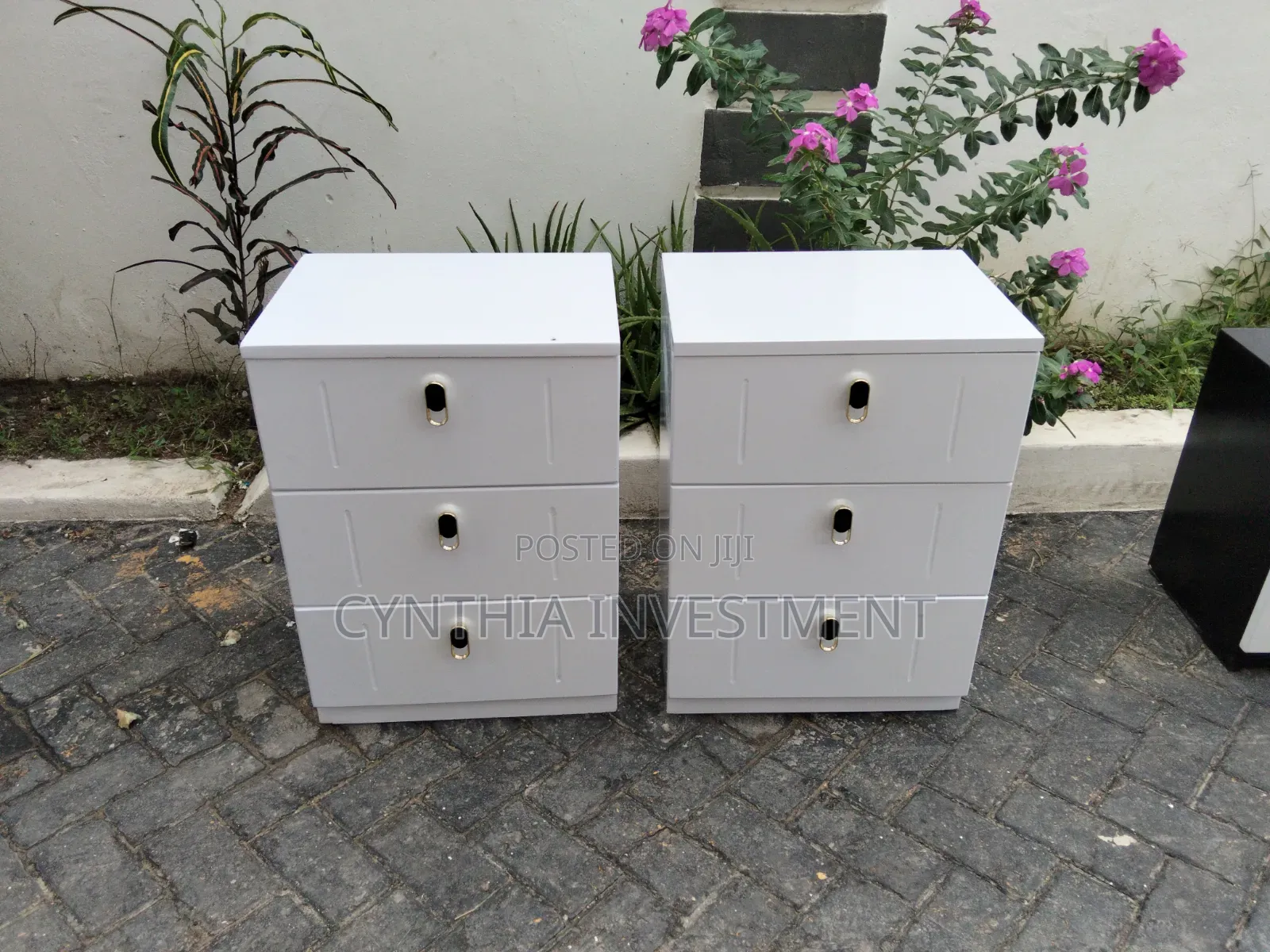 White Side Drawers