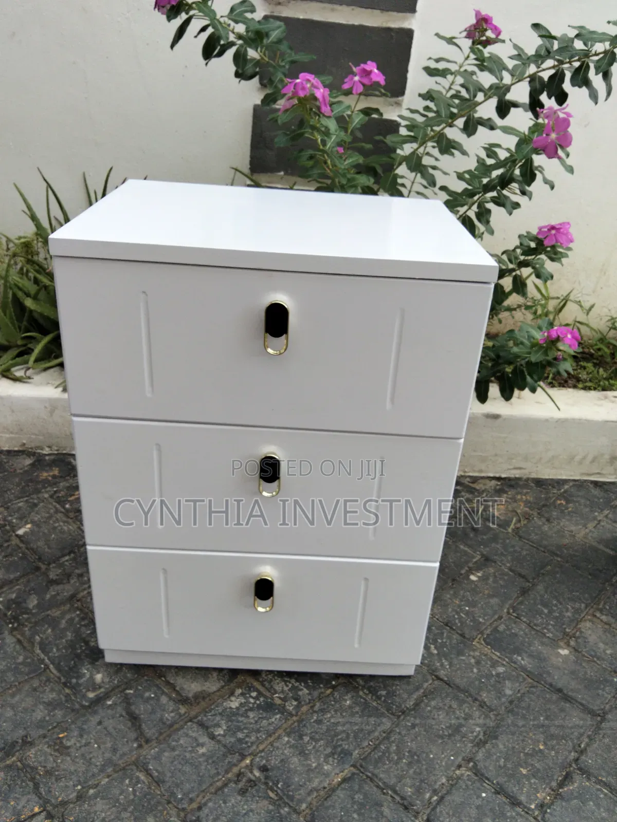 White Side Drawers