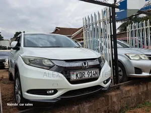 Honda Vezel 2017 White