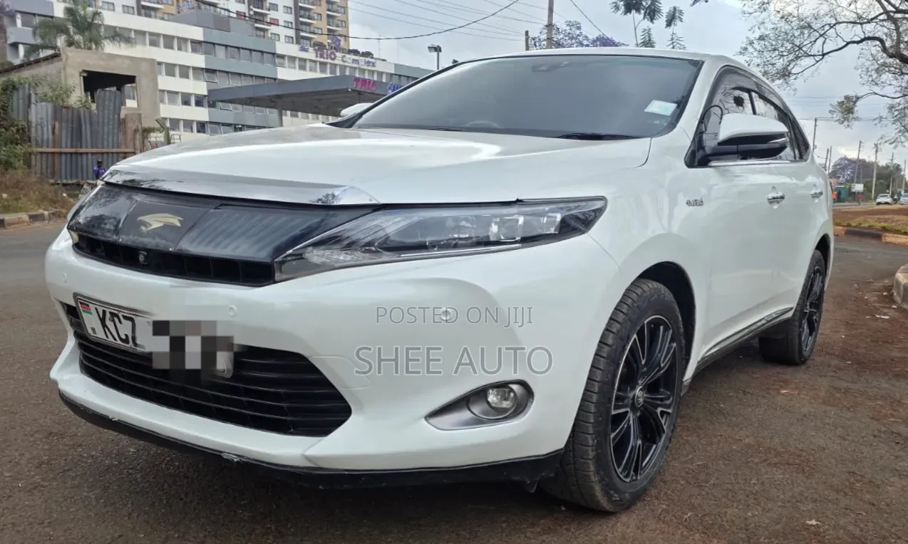 Toyota Harrier 2.5 Hybrid 4WD 2014 White