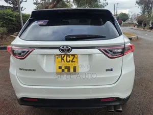 Toyota Harrier 2.5 Hybrid 4WD 2014 White