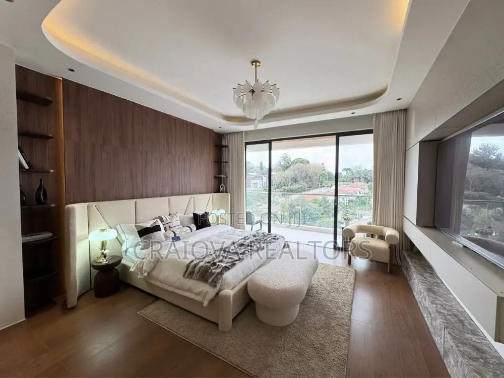 5bdrm Apartment in Spring Valley for sale