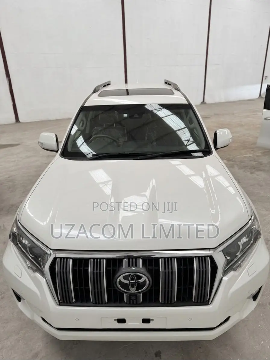 Toyota Land Cruiser Prado 2023 White