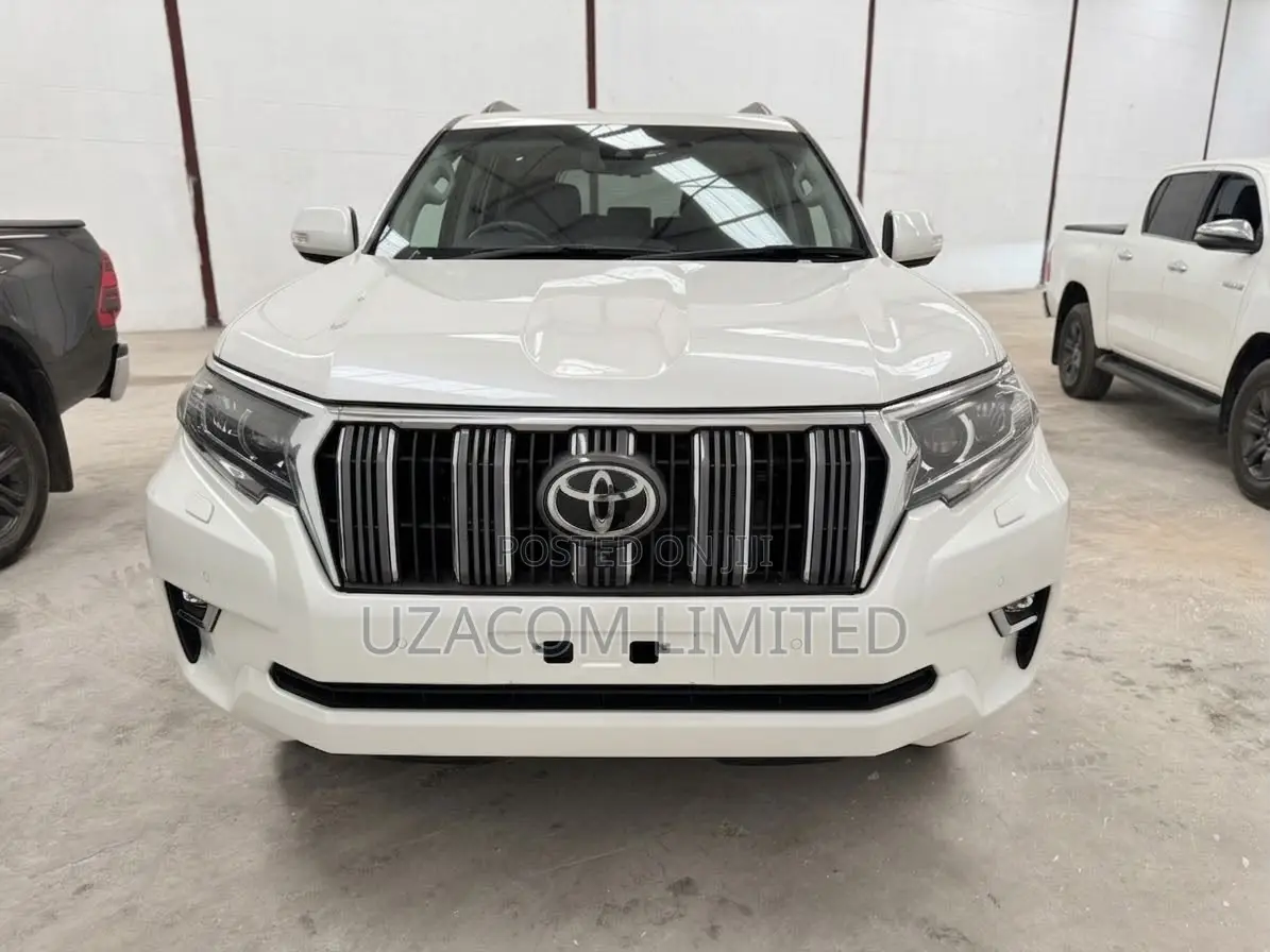 Toyota Land Cruiser Prado 2023 White