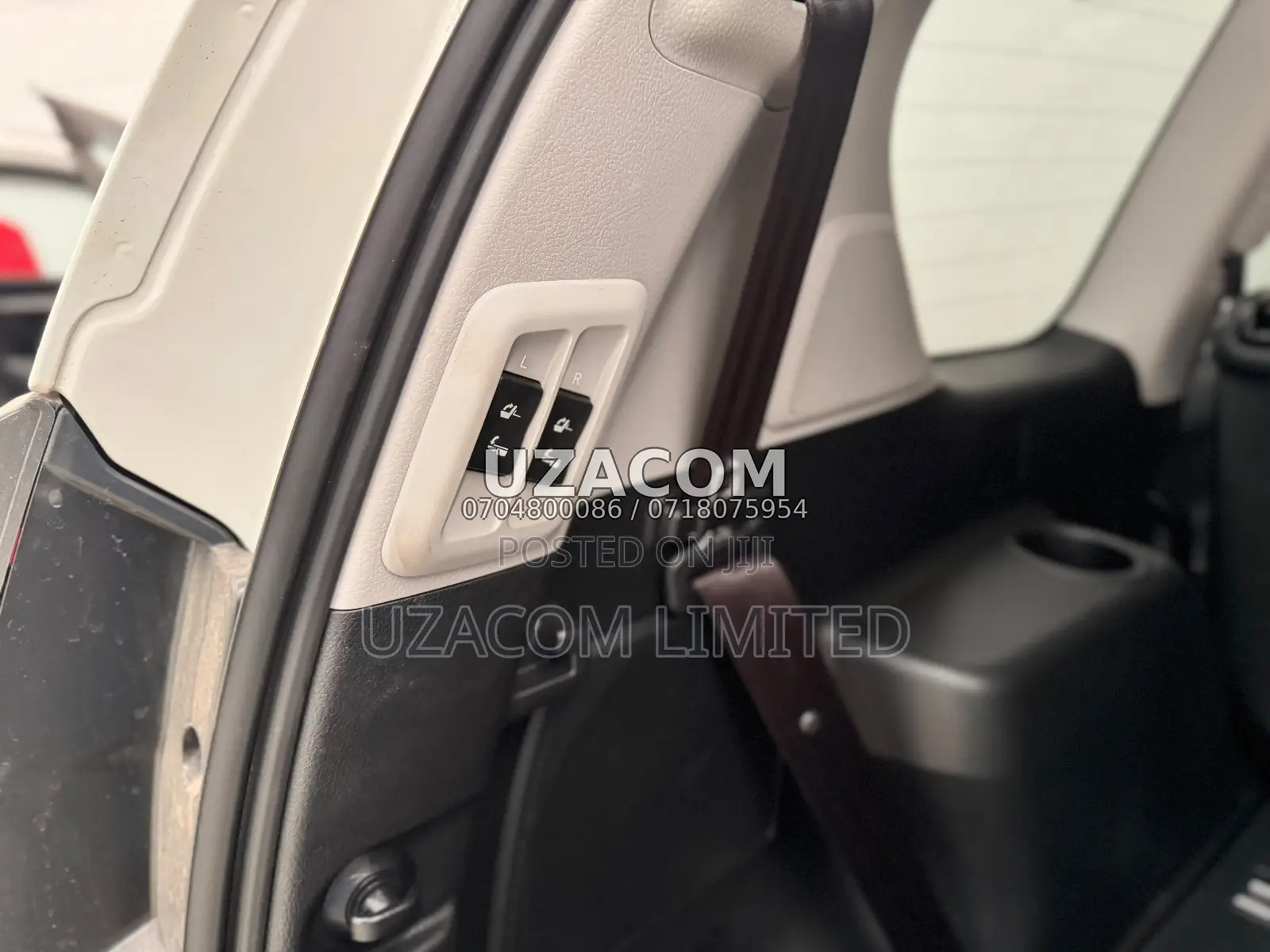 Toyota Land Cruiser Prado 2023 White