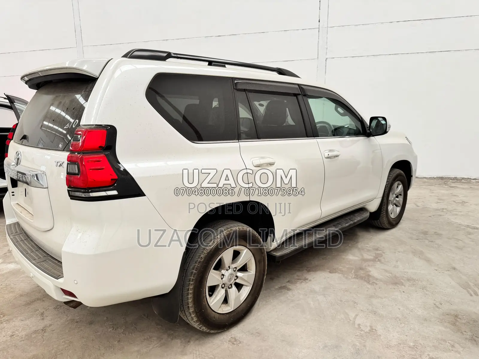 Toyota Land Cruiser Prado 2023 White