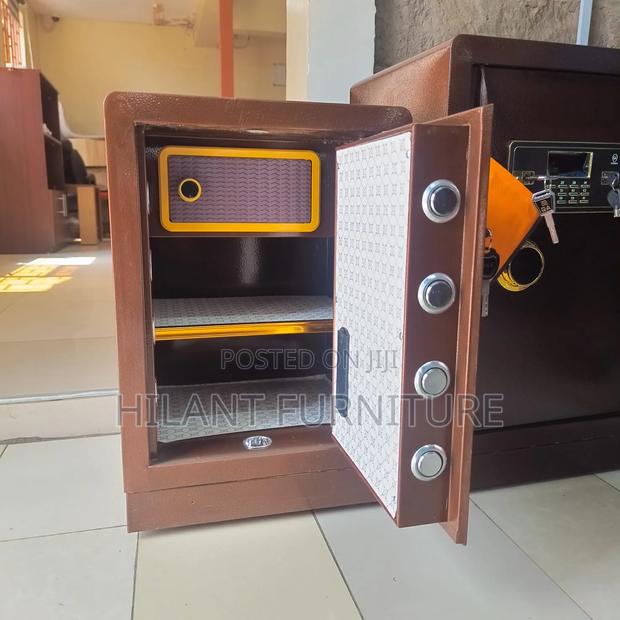 70 Kg Heavy-Duty Digital Security Safe Cabinet