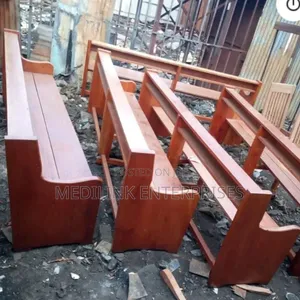 Mahogany Customized Vanish Pew Church Benches