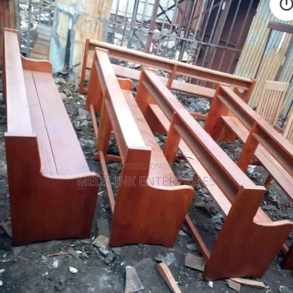 Mahogany Customized Vanish Pew Church Benches