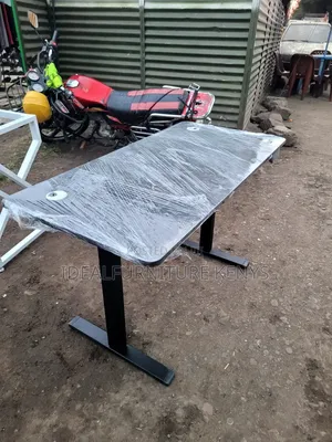 Executive Office Desk 1.4M Electric Desk