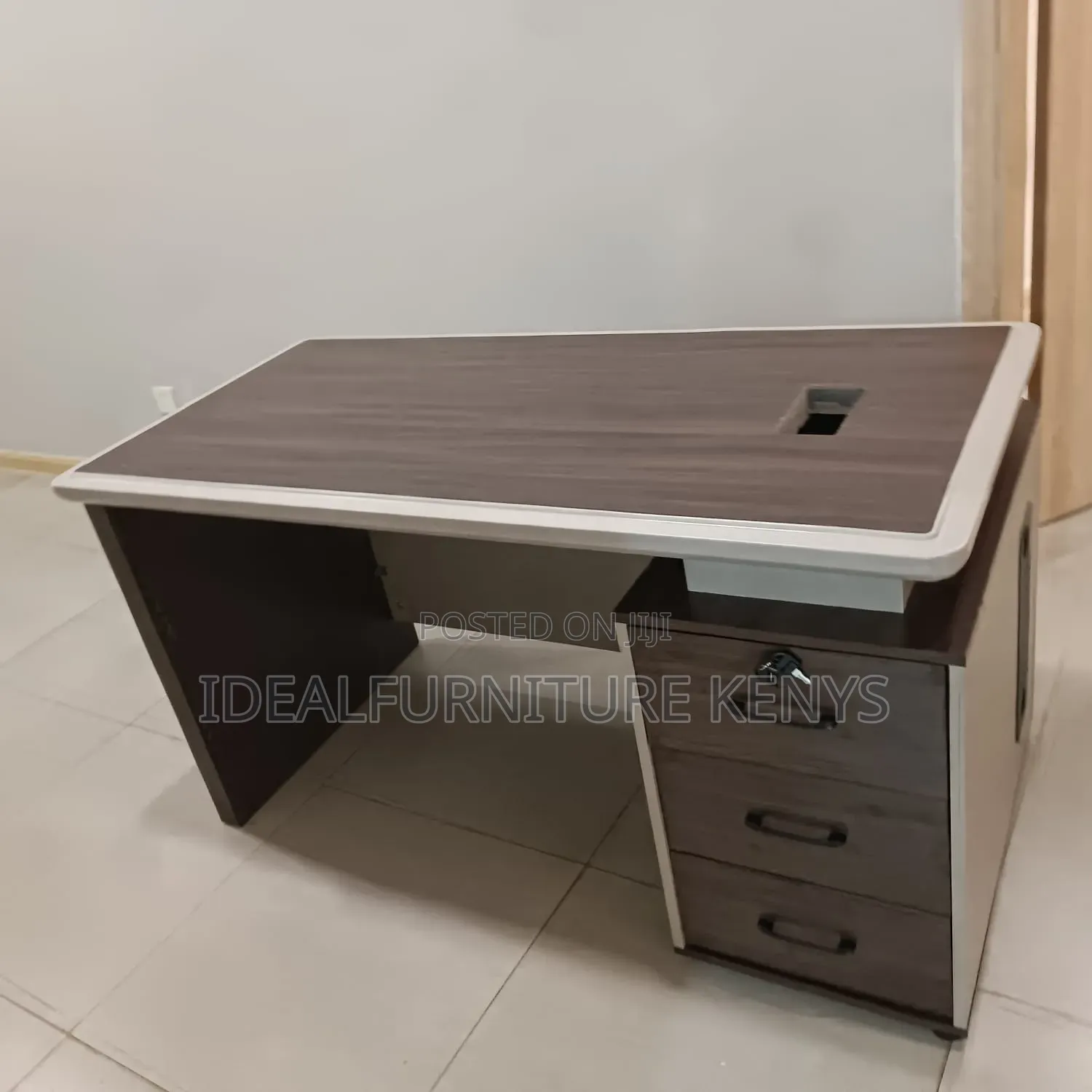 Executive Office Desk 1.4M