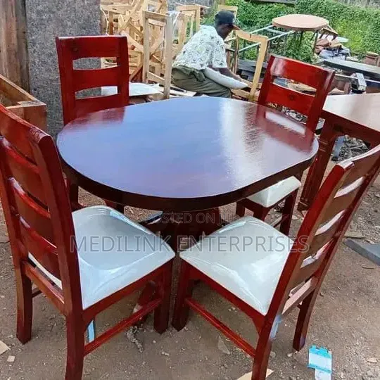 Solid Chairs Oval 4 Seater Dinning Table Set