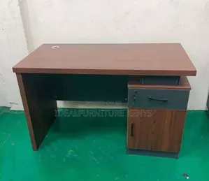 Executive Office Desk 1.2M - Modern Manager Table