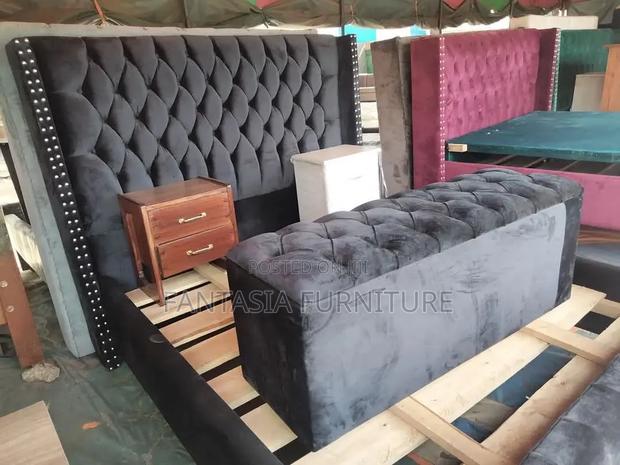 5x6 Black Chester Bed + Storage