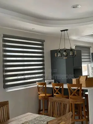 Wide Window and Small Windows Horizontal Office Window Blinds
