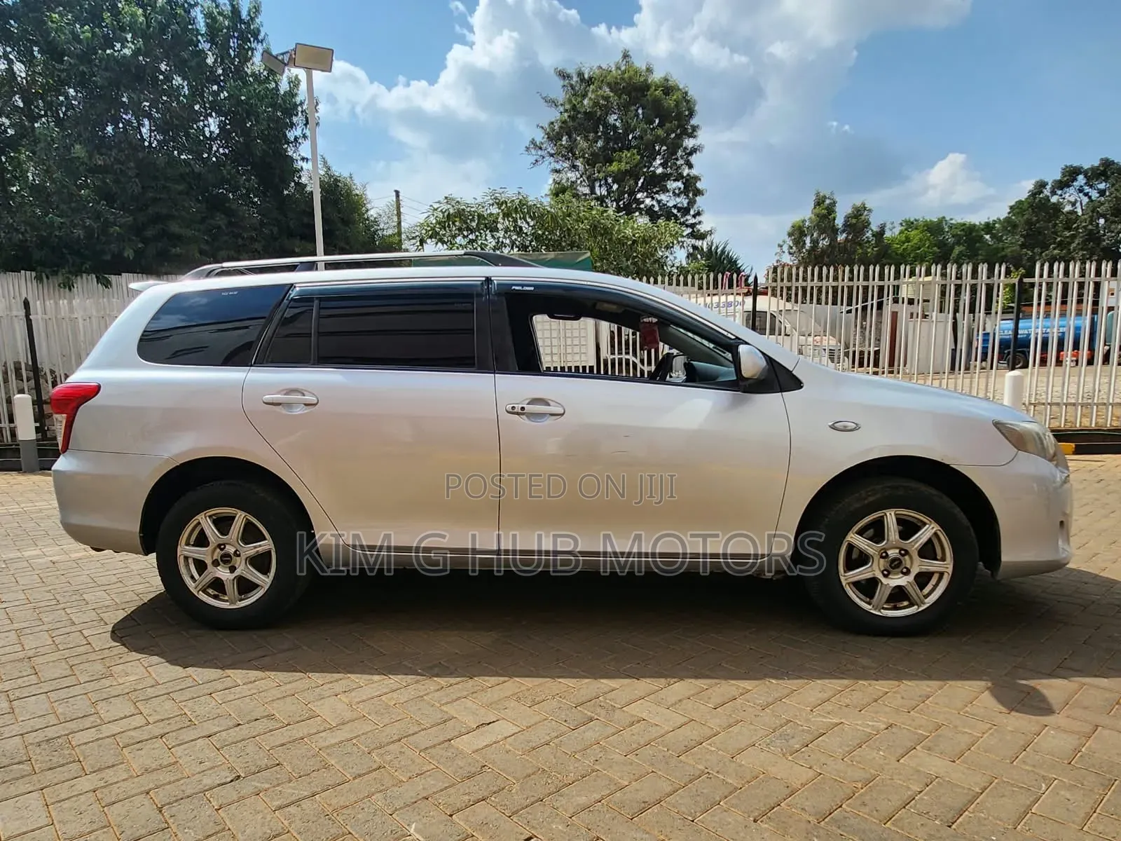 Toyota Corolla Fielder 1.5 Petrol FWD 2009 Silver