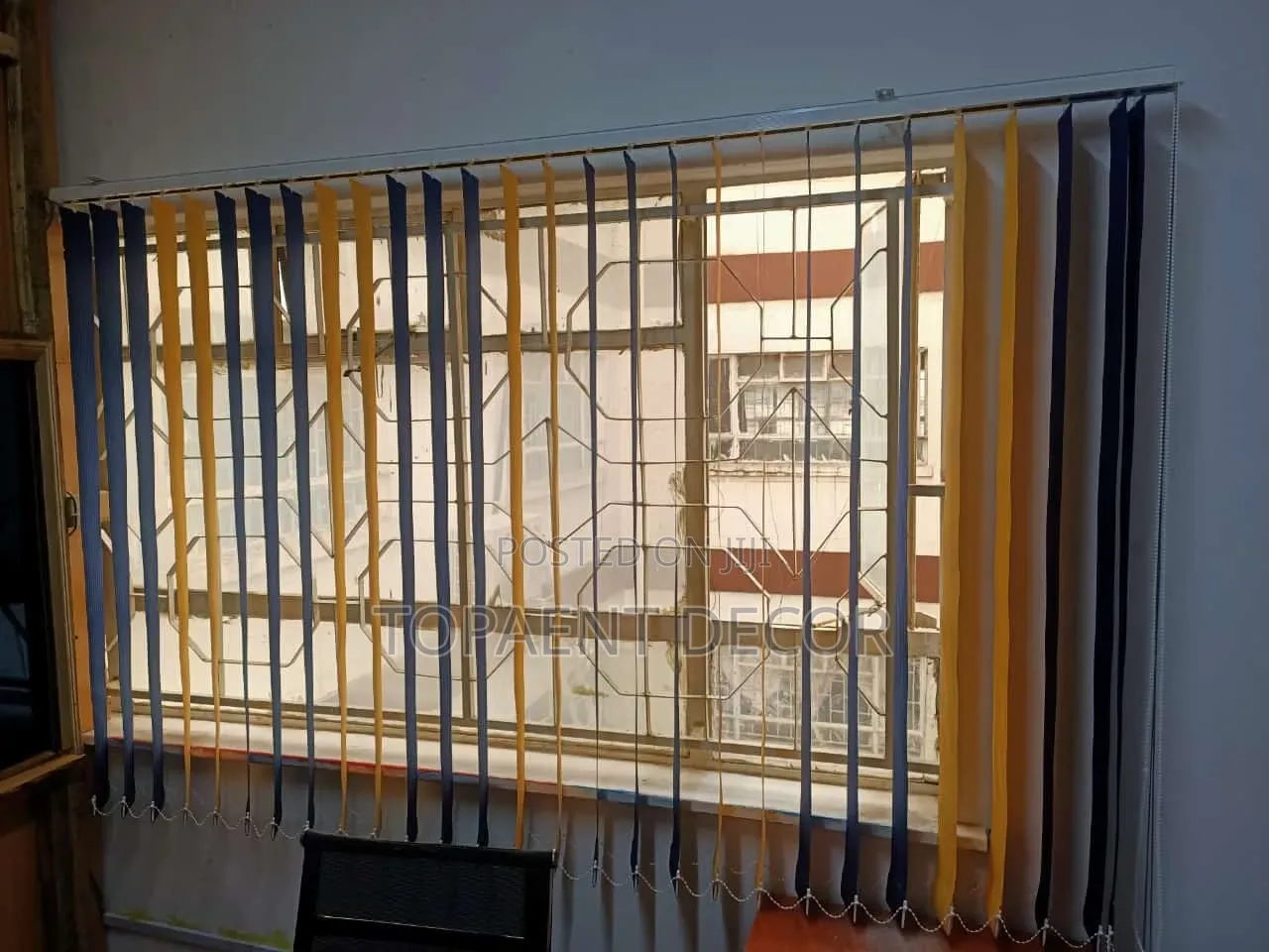 Light Green and White,Slats With Uniformity Office Blinds